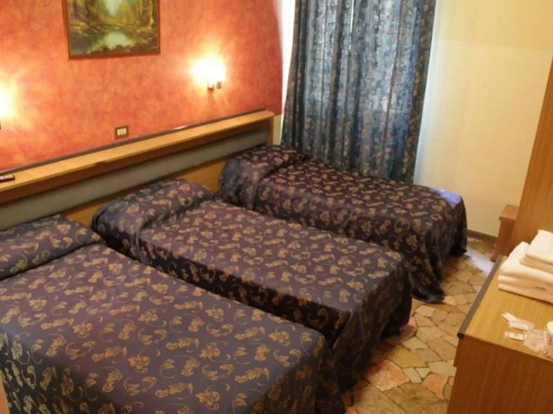 מילאנו Hotel Del Sud מראה חיצוני תמונה