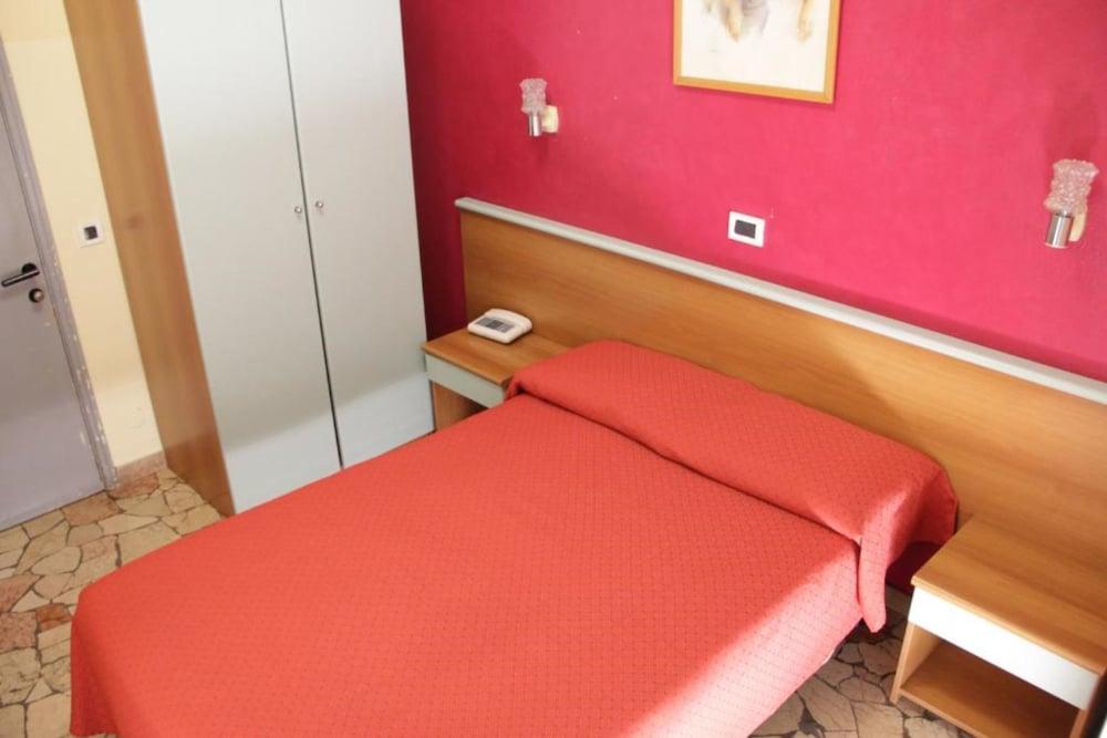 מילאנו Hotel Del Sud מראה חיצוני תמונה
