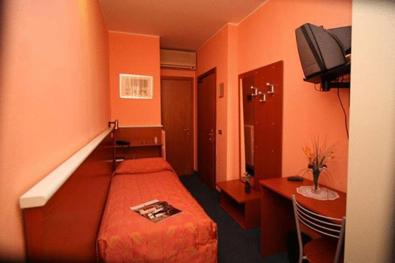 מילאנו Hotel Del Sud מראה חיצוני תמונה